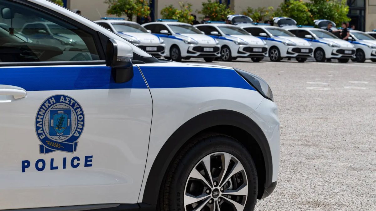 νέα περιπολικά