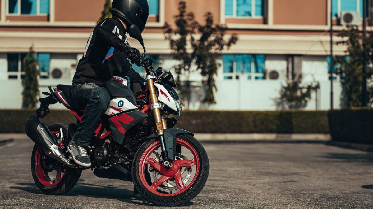 new-2021-bmw-g-310-r-3