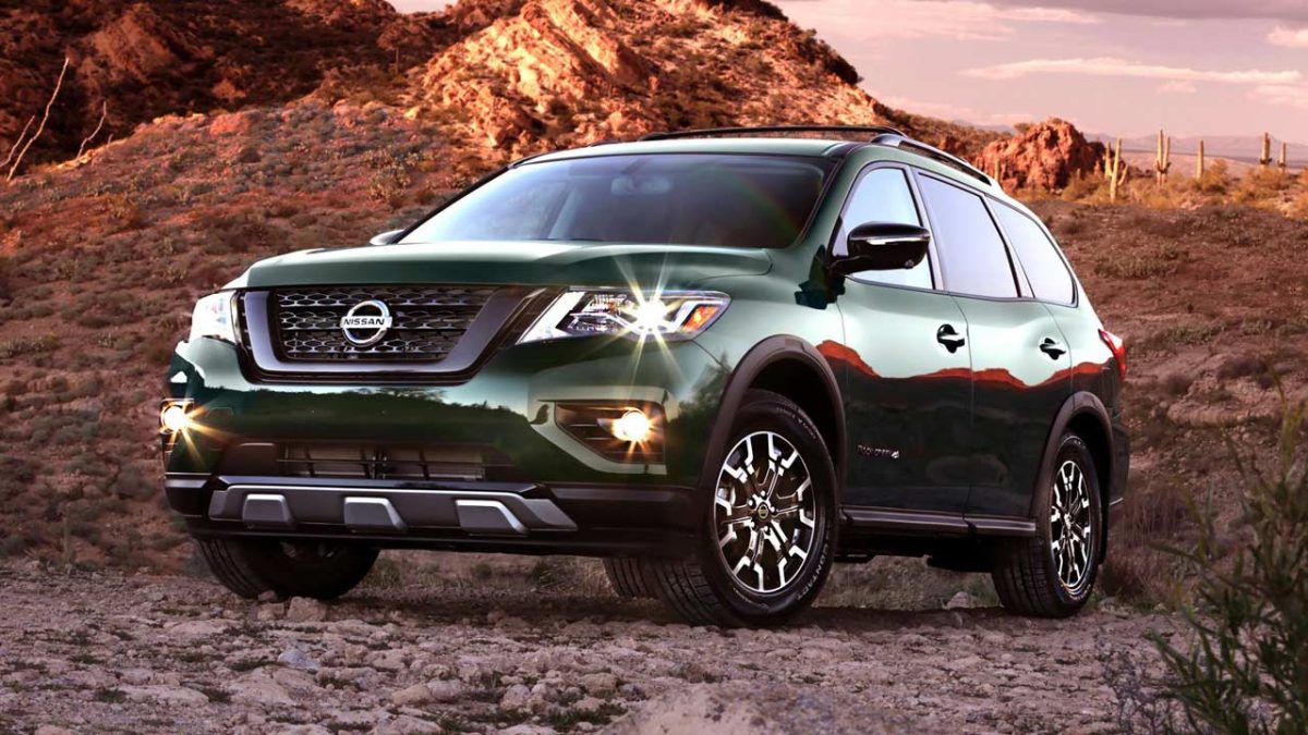 nissan_pathfinder_rock_4