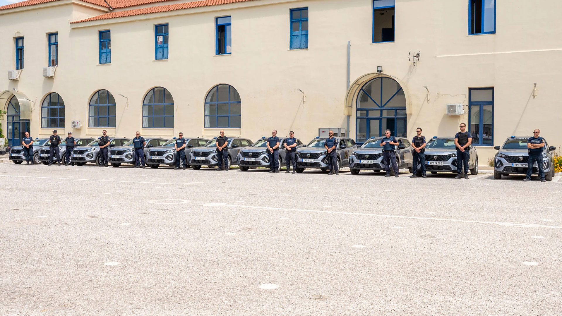 νέα περιπολικά