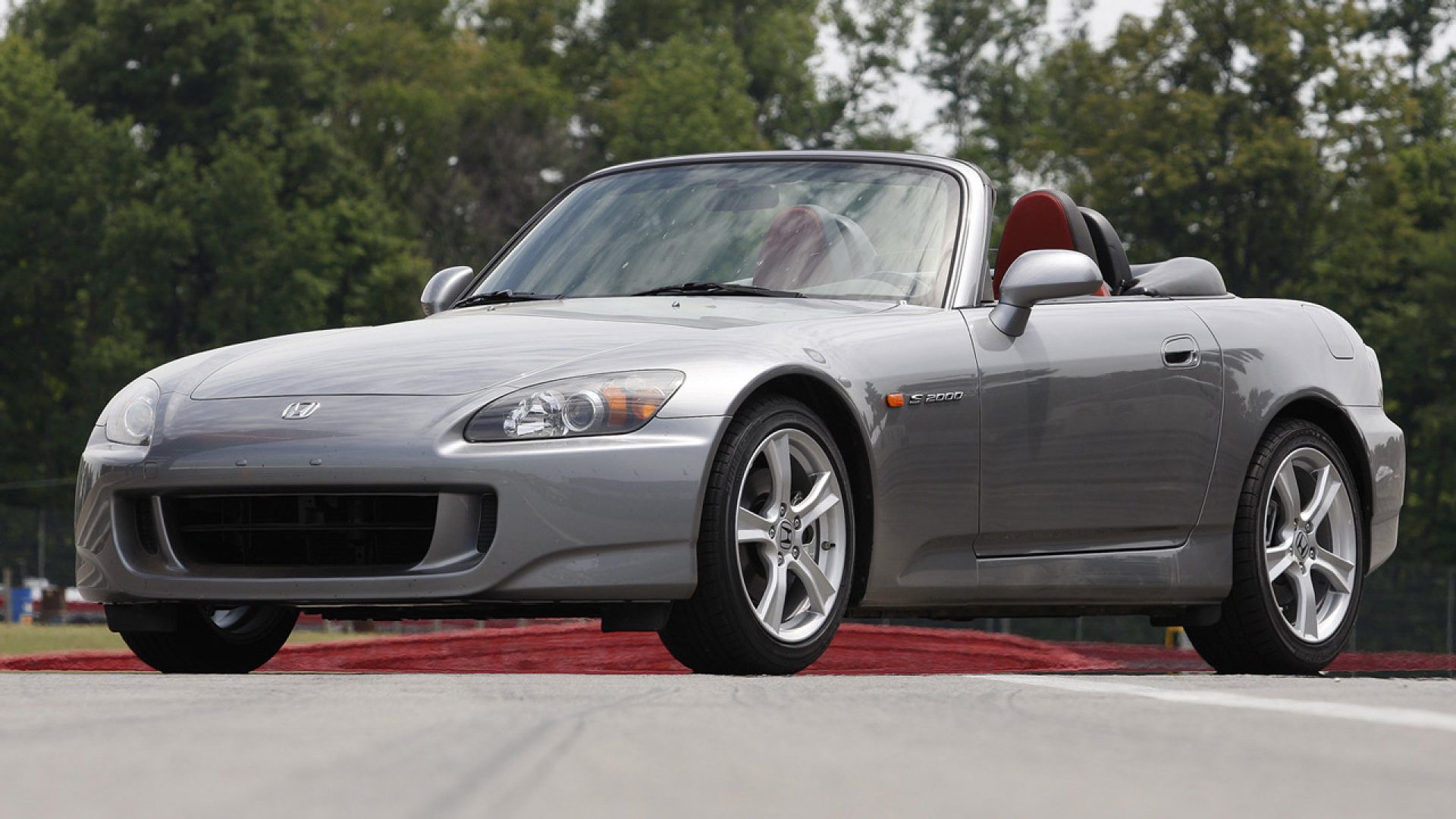 εμπρός πινακίδα