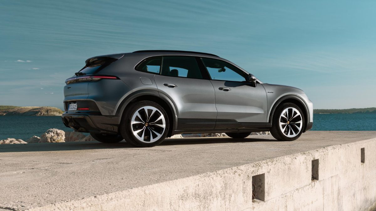 Porsche Cayenne Electric 2025