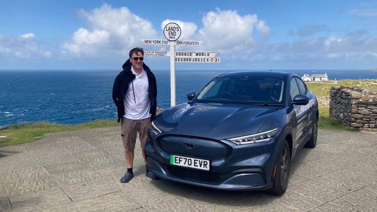 Ford Mustang Mach-E Guinness 2021