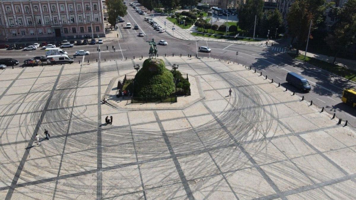 Drift Red Bull μνημείο