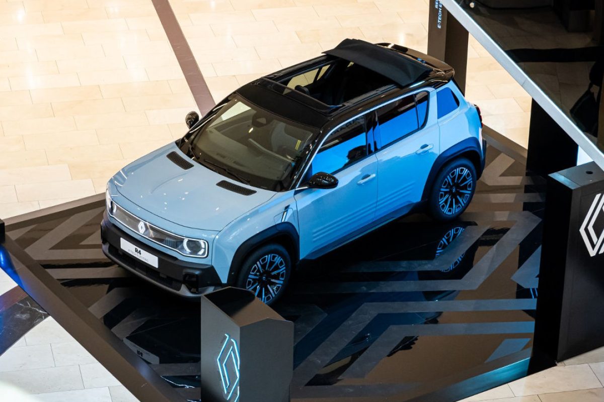 Renault 4 E-Tech Electric στο Golden Hall 2026