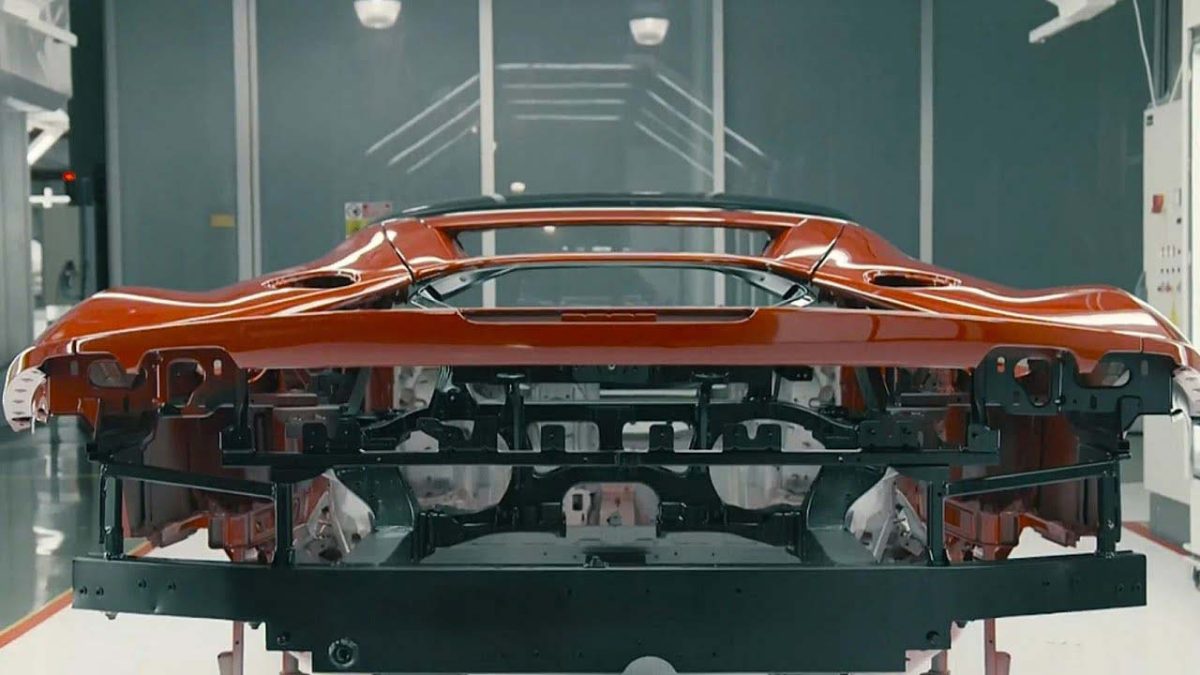 sf90_ferrari_production