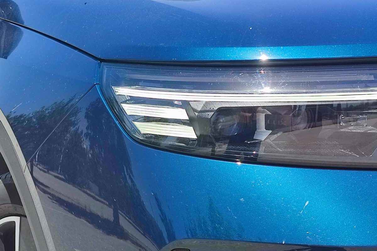 test_opel_grandland_hyb3