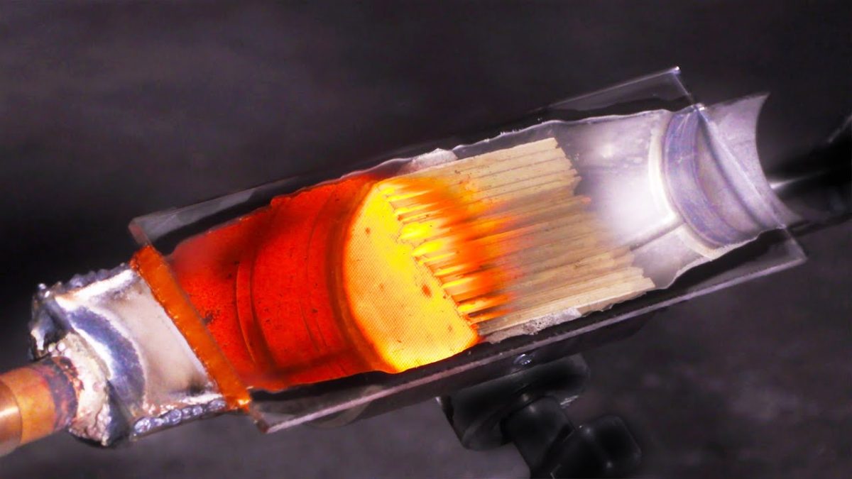 ti-symvainei-sto-esoteriko-tou-katalyti