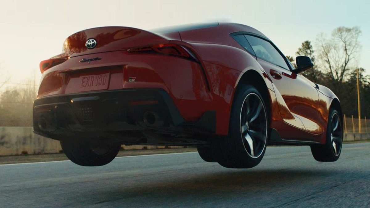 toyota_supra_jump