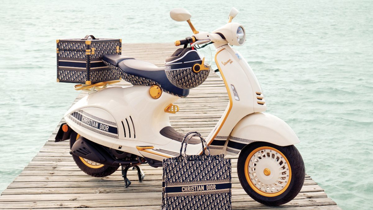 vespa 946 christian dior 2020
