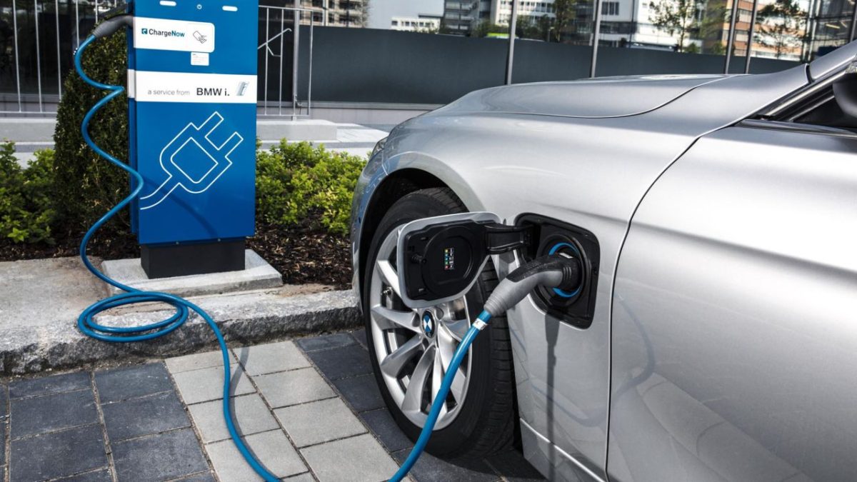 vretania-i-apagorefsi-ntizel-kai-venzinis-tha-vlapsei-tous-ftochoterous