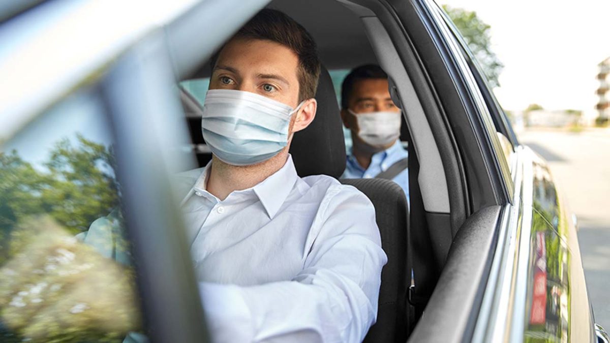 woman-face-mask-car-outdoor